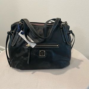 NWT Dooney and Bourne Nina Shoulder Bag
